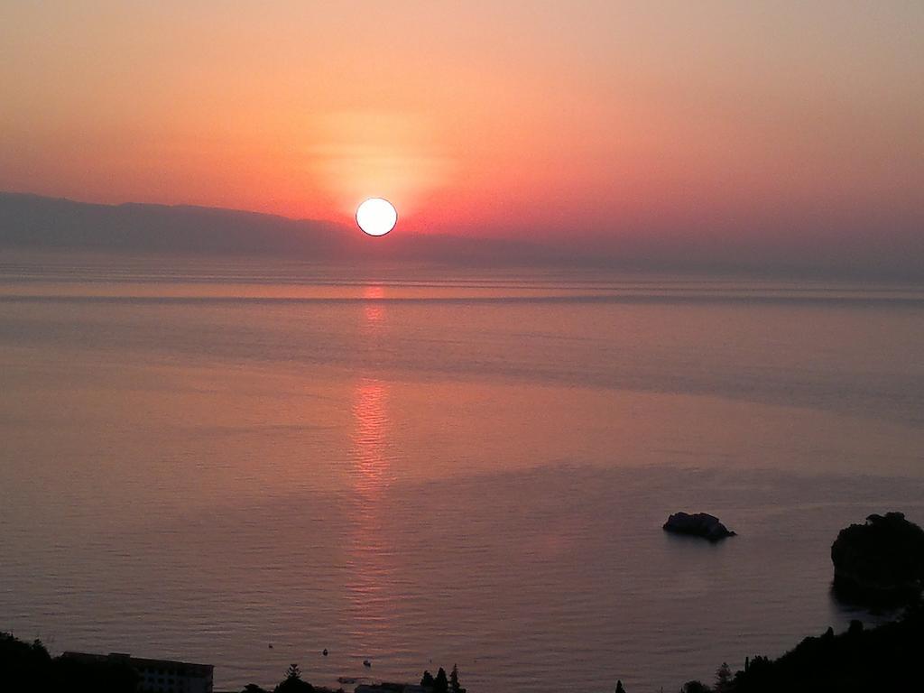 B&B La Terrazza Sul Mare Taormina Dış mekan fotoğraf