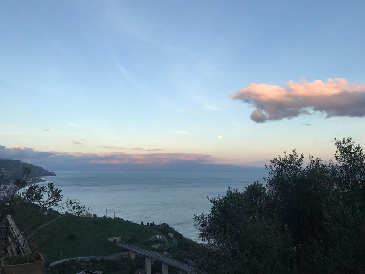 B&B La Terrazza Sul Mare Taormina Dış mekan fotoğraf