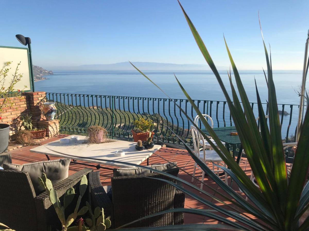 B&B La Terrazza Sul Mare Taormina Dış mekan fotoğraf